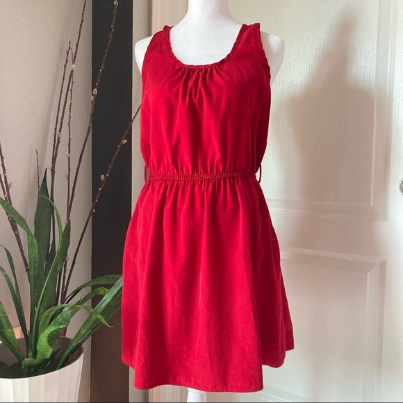 Dresses & Skirts - Little Red Dress